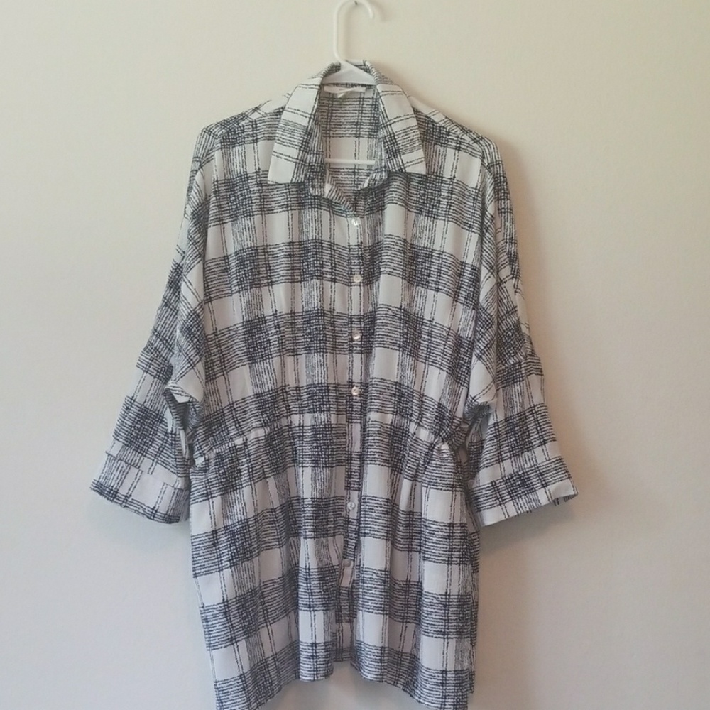 Long white and blue blouse/tunic